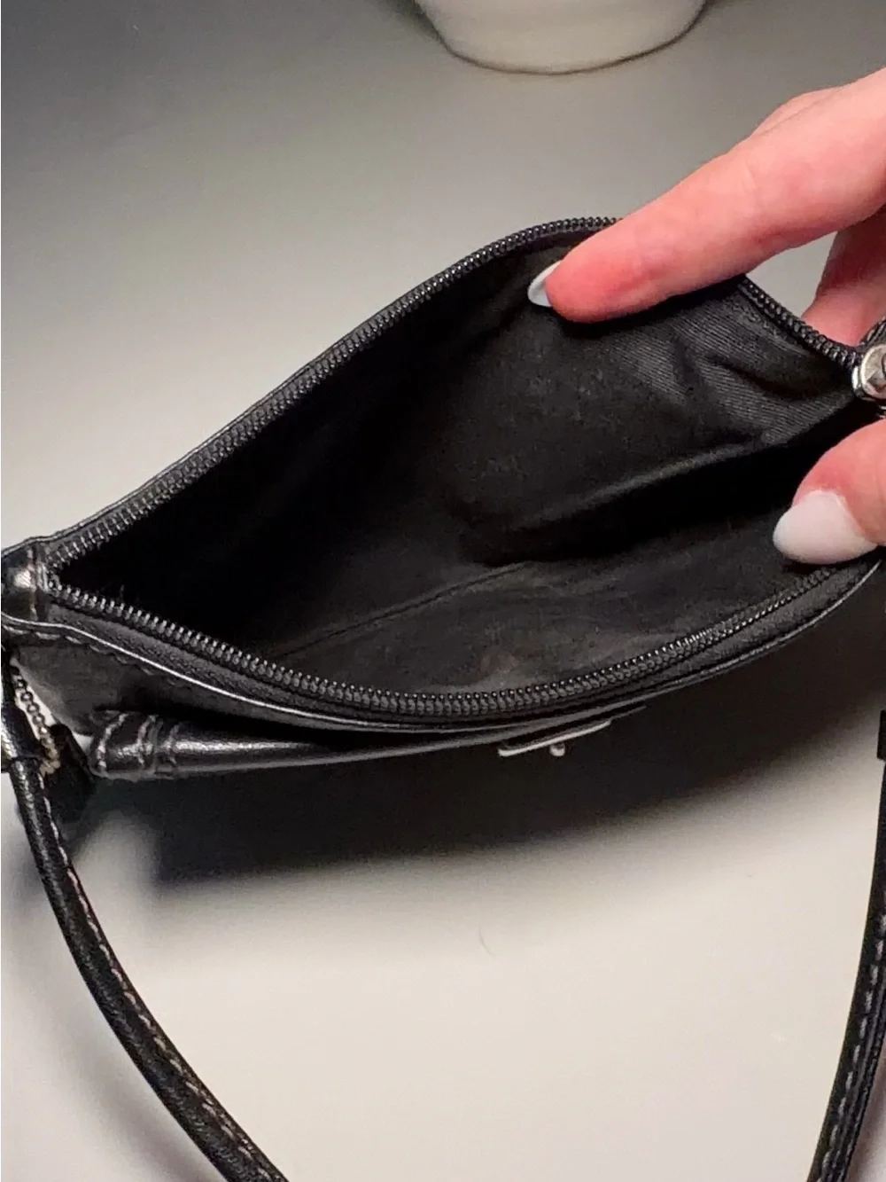 Vintage Coach Soho Black Leather Wristlet